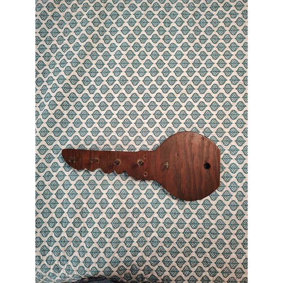 Vintage MCM Brown Wood Key Shaped Key Ring Hook Holder  Pegs 14.5 x 6.25" - Picture 1 of 12